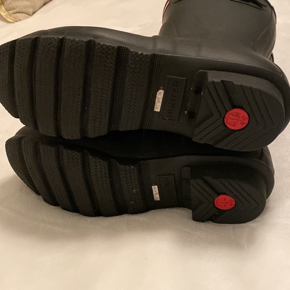 Great condition Hunter mate black rain boots… hardly worn - Picture 3 of 5